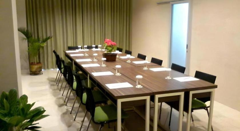 Dpalma Hotel Bandung Bagian luar foto